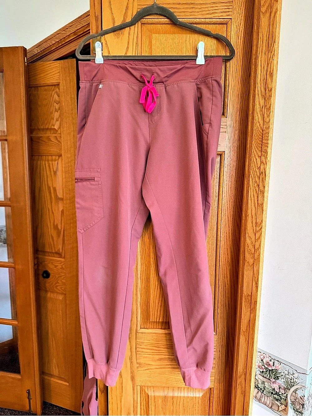 FIGS Zamora Jogger Scrub Pants Mauve Medium